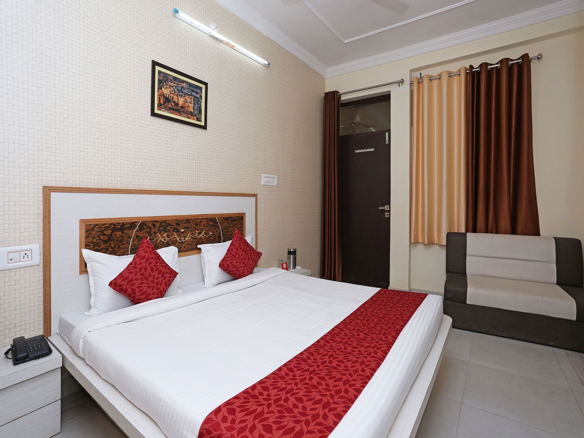 Oyo 10104 Radhika Resort Kota  Luaran gambar